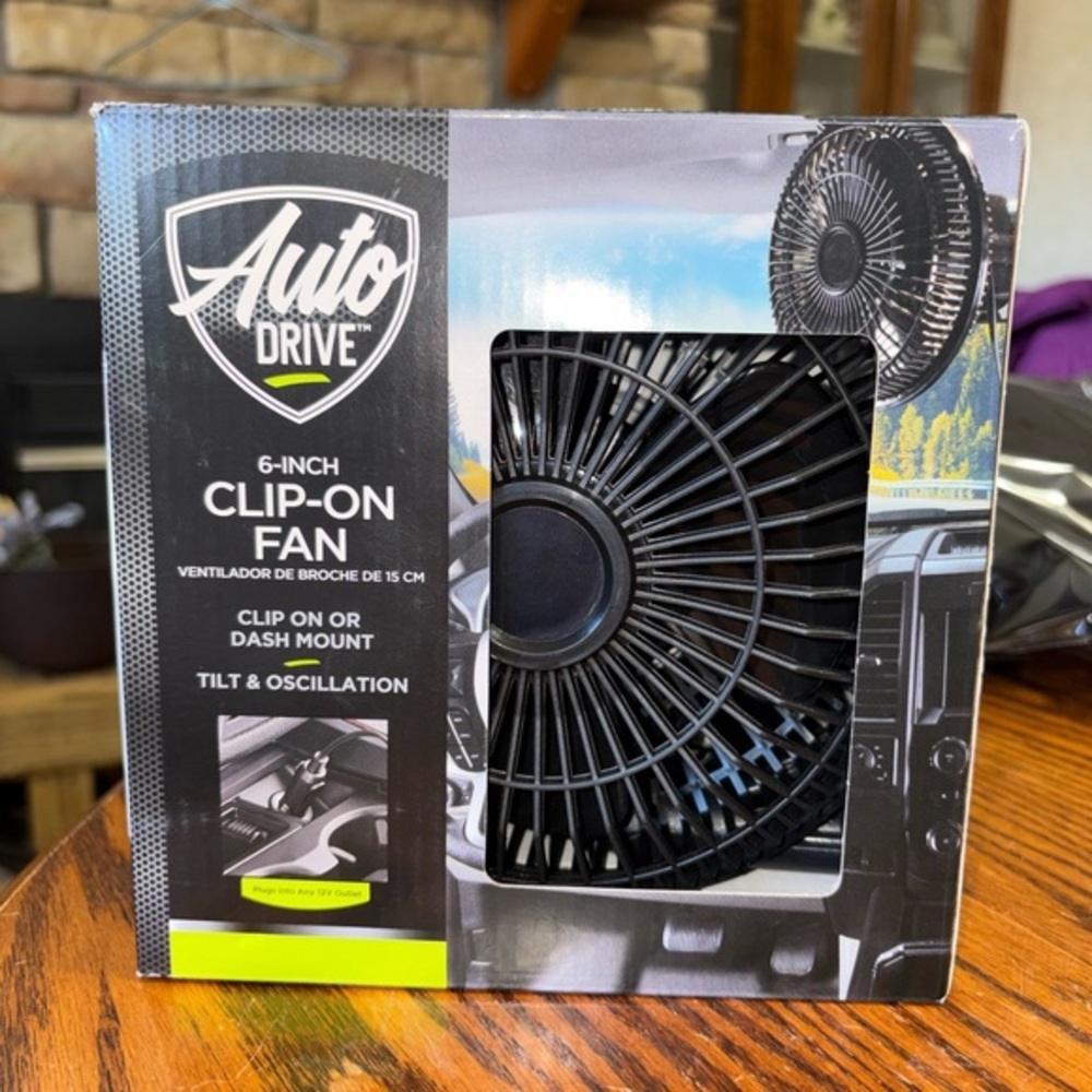 AUTO DRIVE 6” CLIP ON FAN PLUGS INTO ANY 12v OULET NIB